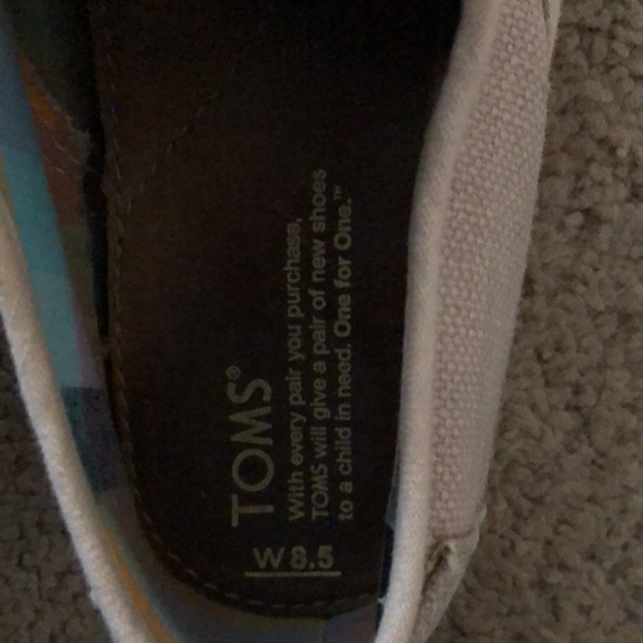 Toms pink women’s shoes - Picture 5 of 5